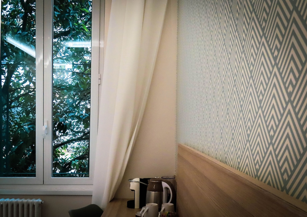 Deluxe Double or Twin Room photo 3