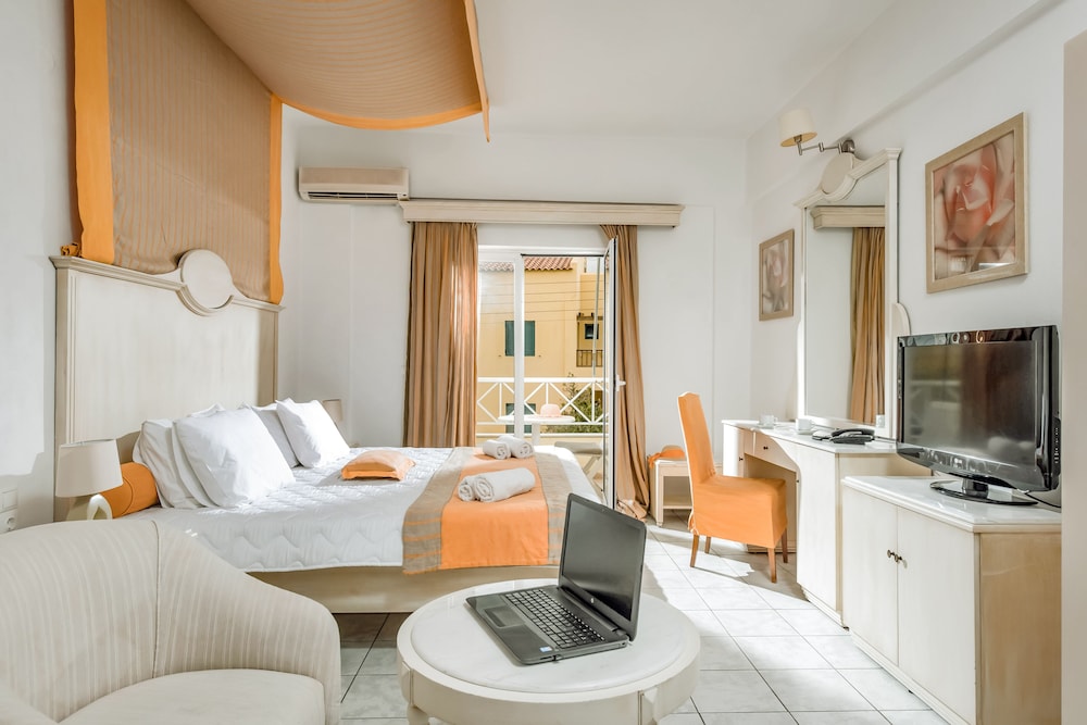 Standard Twin Room photo 1