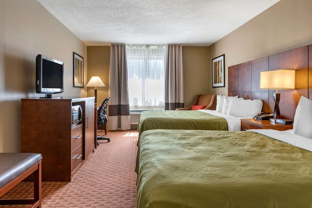 Standard Room, 2 Queen Beds, Non Smoking - Photo 4
