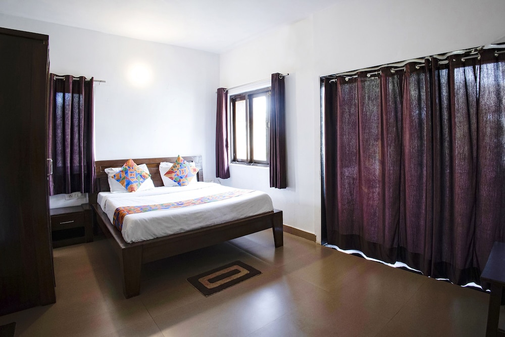 Deluxe Room - Photo 4