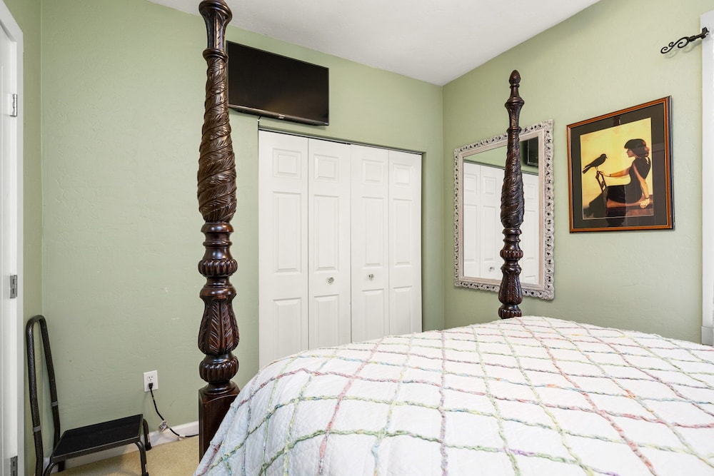 Signature Cottage, 2 Bedrooms photo 3