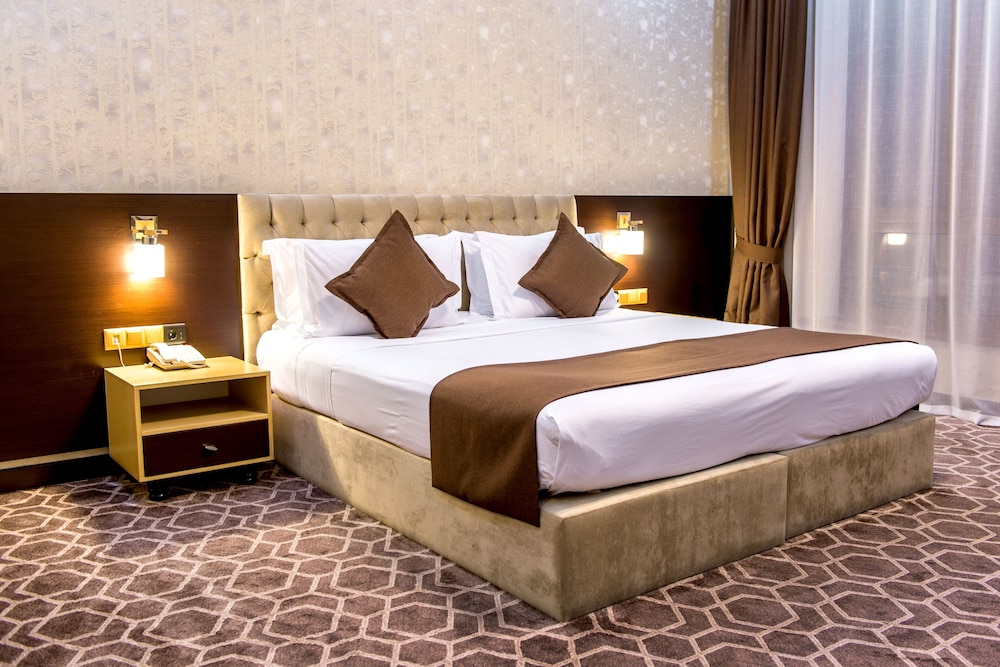 Deluxe Double or Twin Room - Photo 4