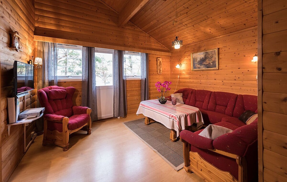 Cabin (nr 1) - Photo 2