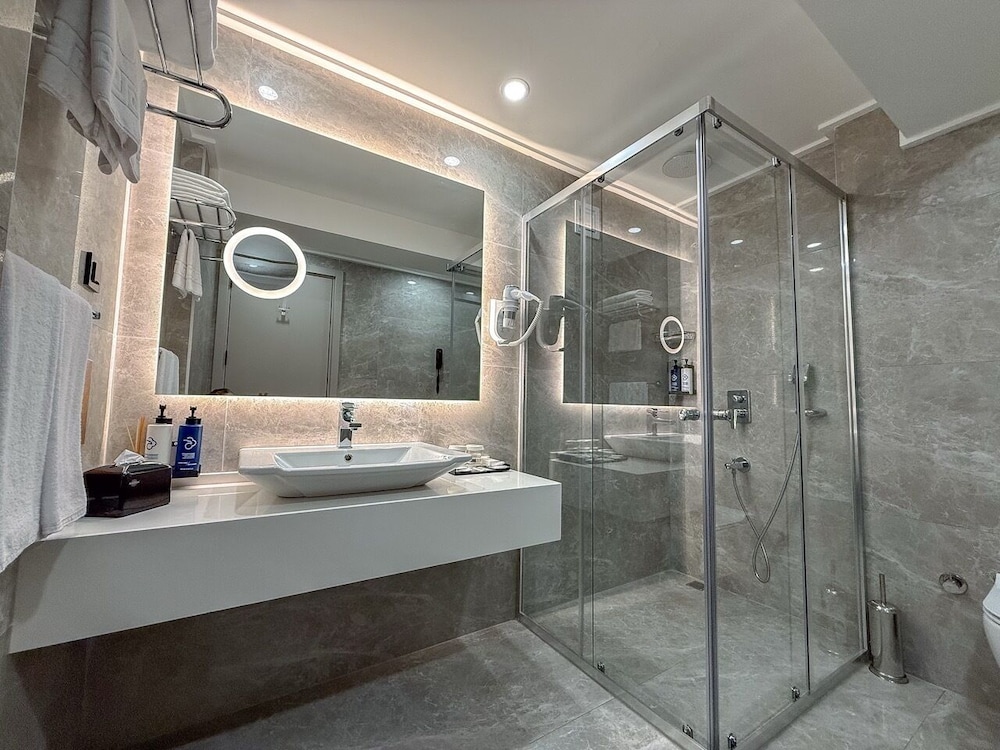 Exclusive Double Room, 1 King Bed, Balcony, photo 6