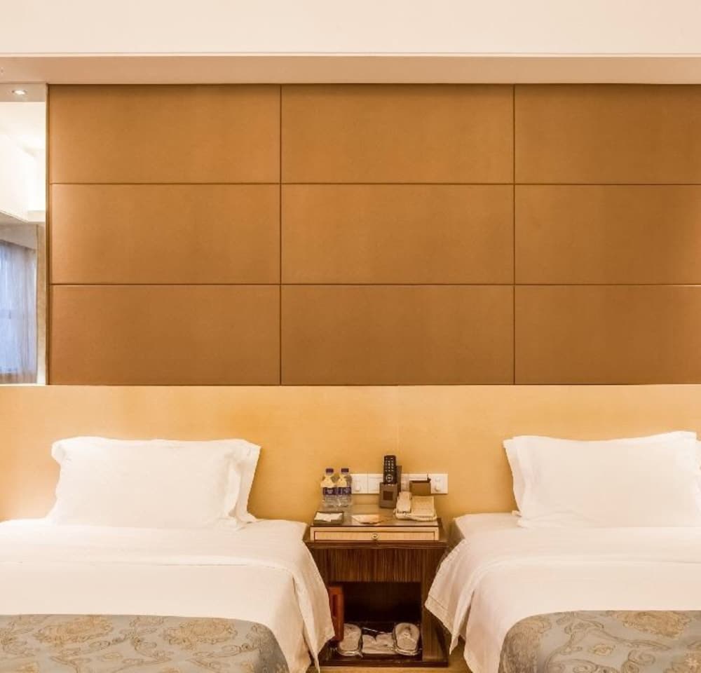 Deluxe Twin Room photo 2