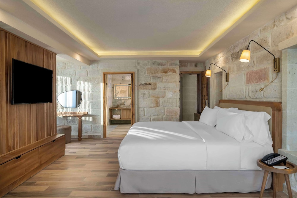Duplex (Master Suite)