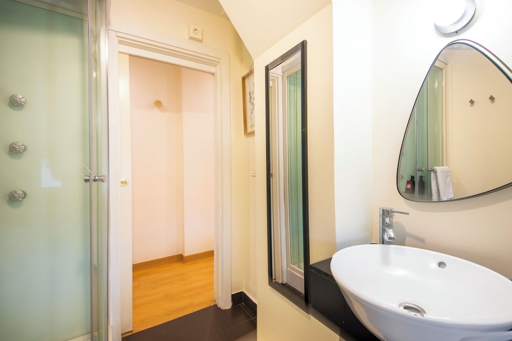 Deluxe Double Room, Garden View photo 2