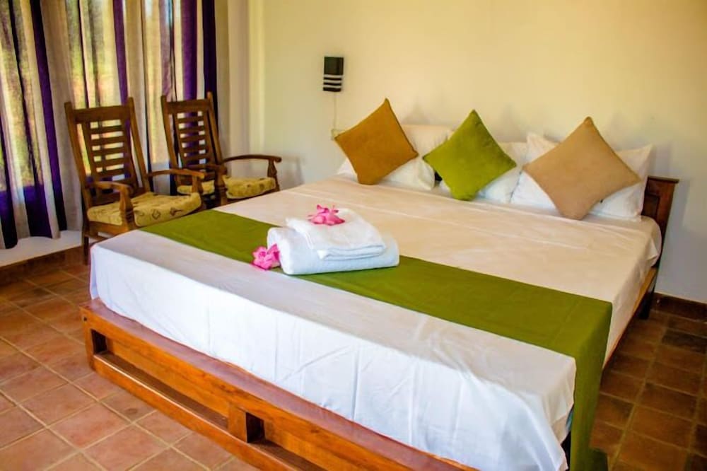 Deluxe Double or Twin Room, Garden View
