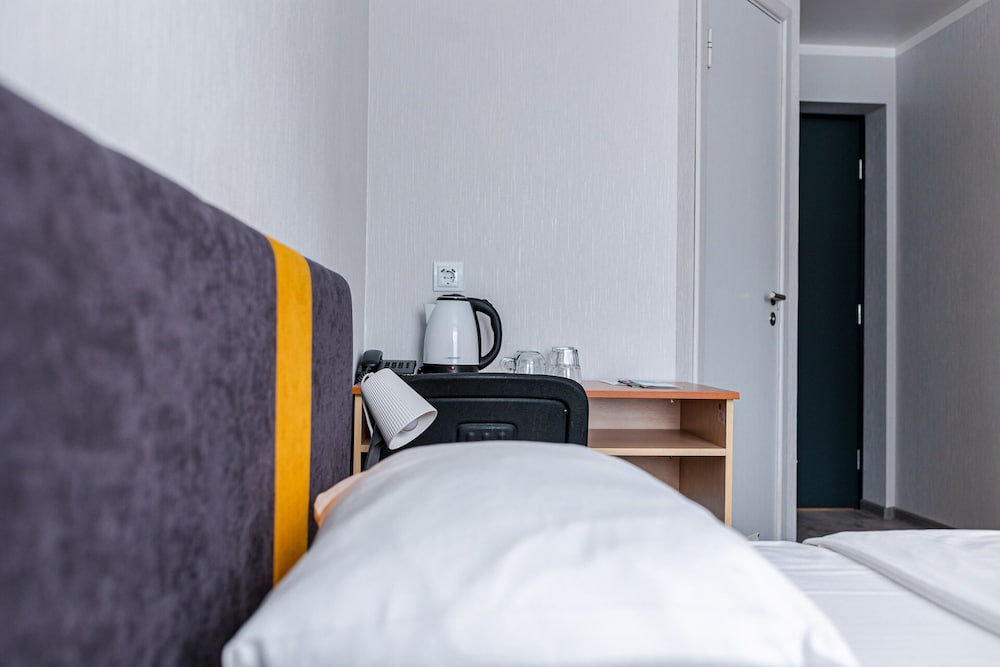 Standard Twin Room photo 3