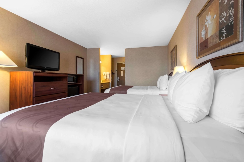Standard Room, 2 Queen Beds, Non Smoking - Photo 3
