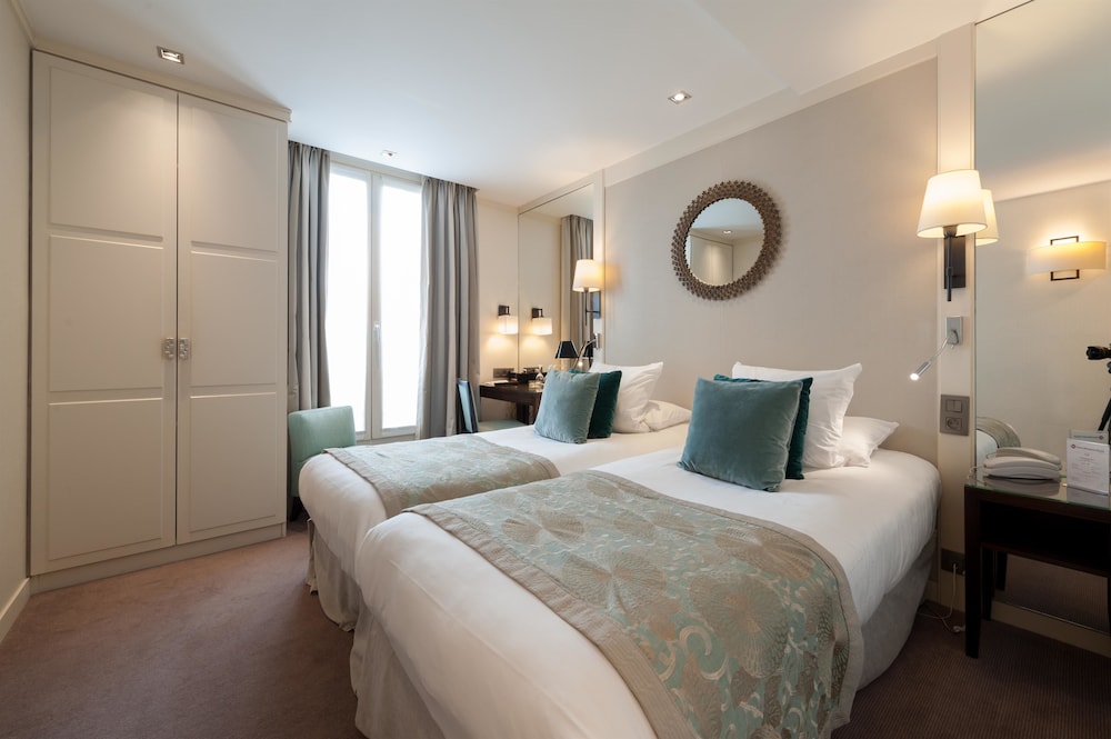 Standard Room, 2 Twin Beds thumbnail 5