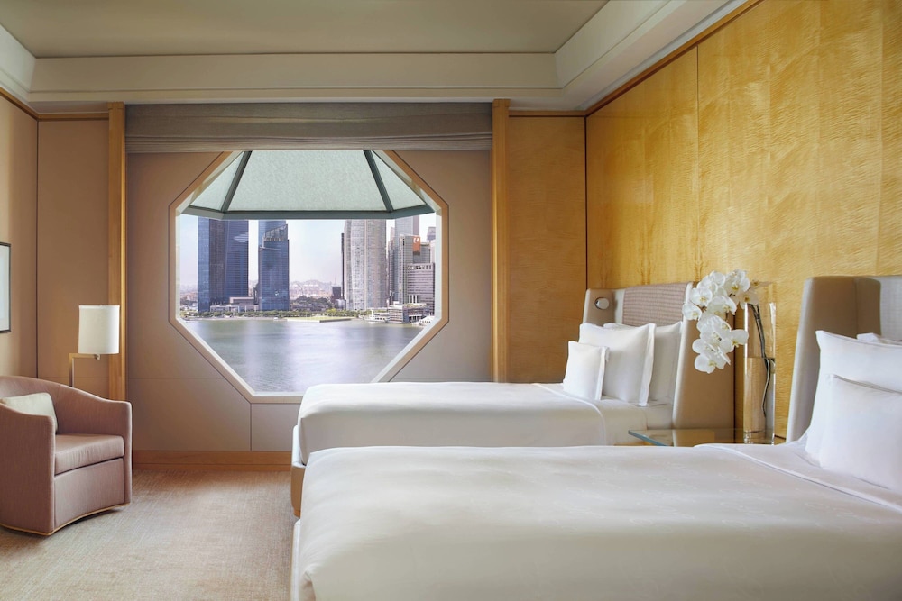 Deluxe Suite, 2 Twin Beds, Bay View photo 2