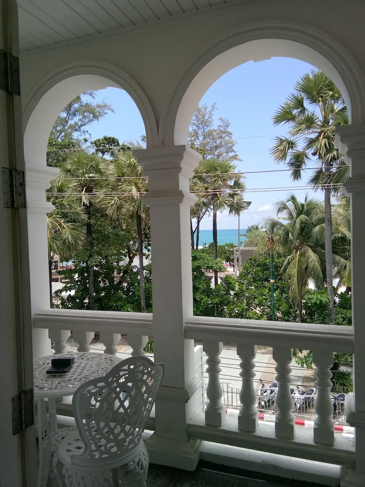 Superior Sea View with Balcony - Photo 9