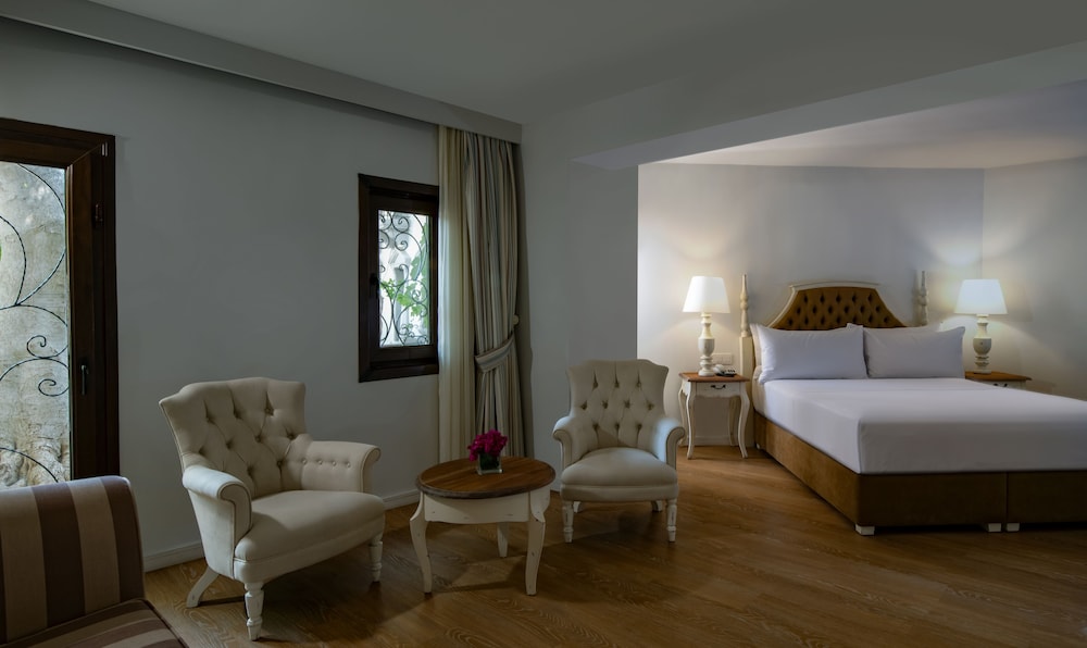 One Bedroom Suite
