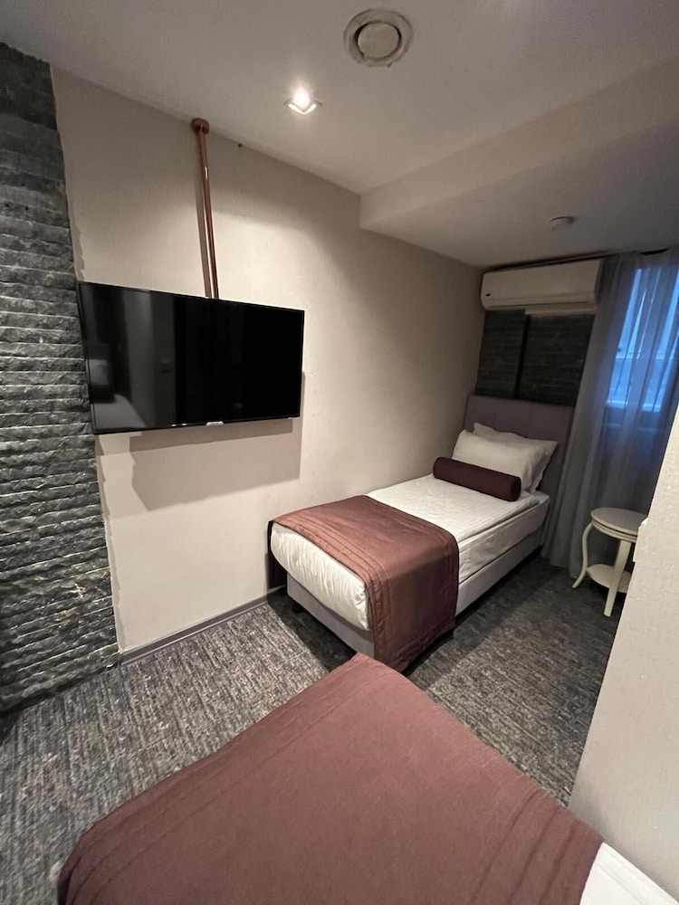 Standard Room photo 1