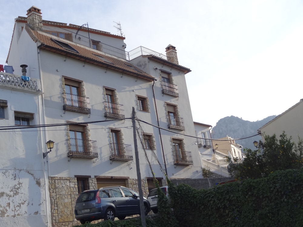 Romantic Studio, 1 Double Bed, Kitchen, Ground Floor photo 2