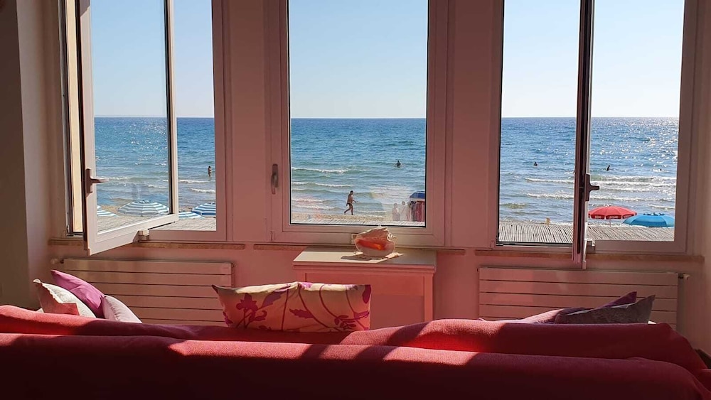 Luxury Villa, Sea View, Beachfront (Argonauta) photo 2