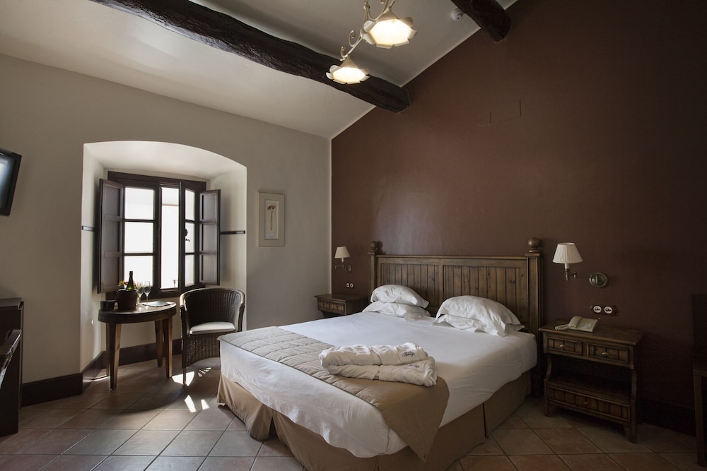 Basic Triple Room - Photo 1