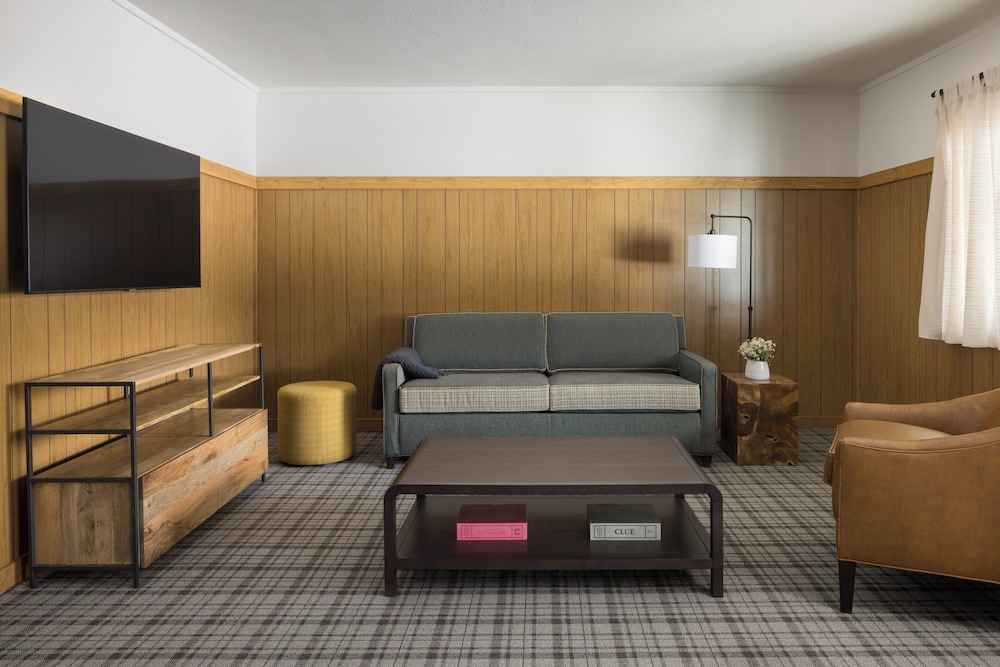 Suite, Mobility Accessible (Outbound, Queen) - Photo 7