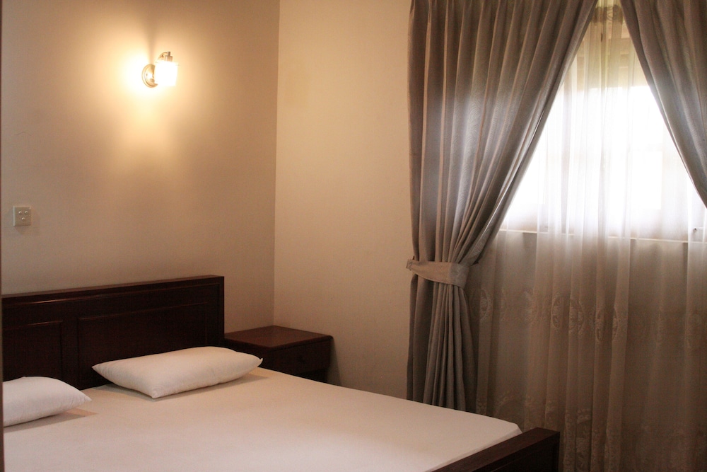 Deluxe Room, 1 King Bed photo 1