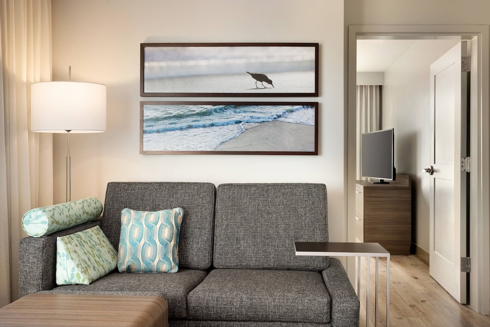 Suite, 1 Bedroom (Mobility Accessible, Roll-in Shower)