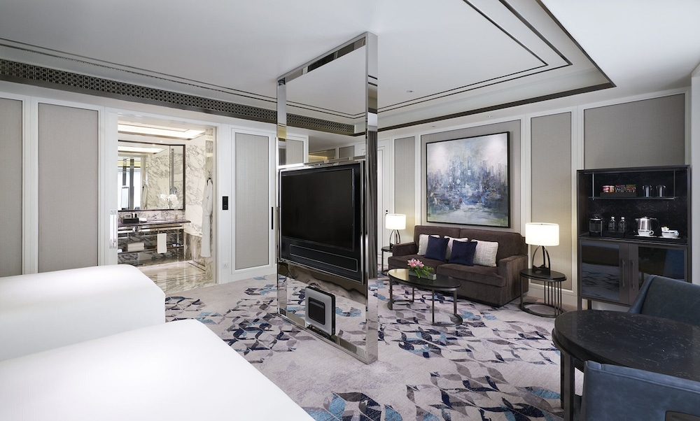 Deluxe Room, 2 Twin Beds - Photo 6
