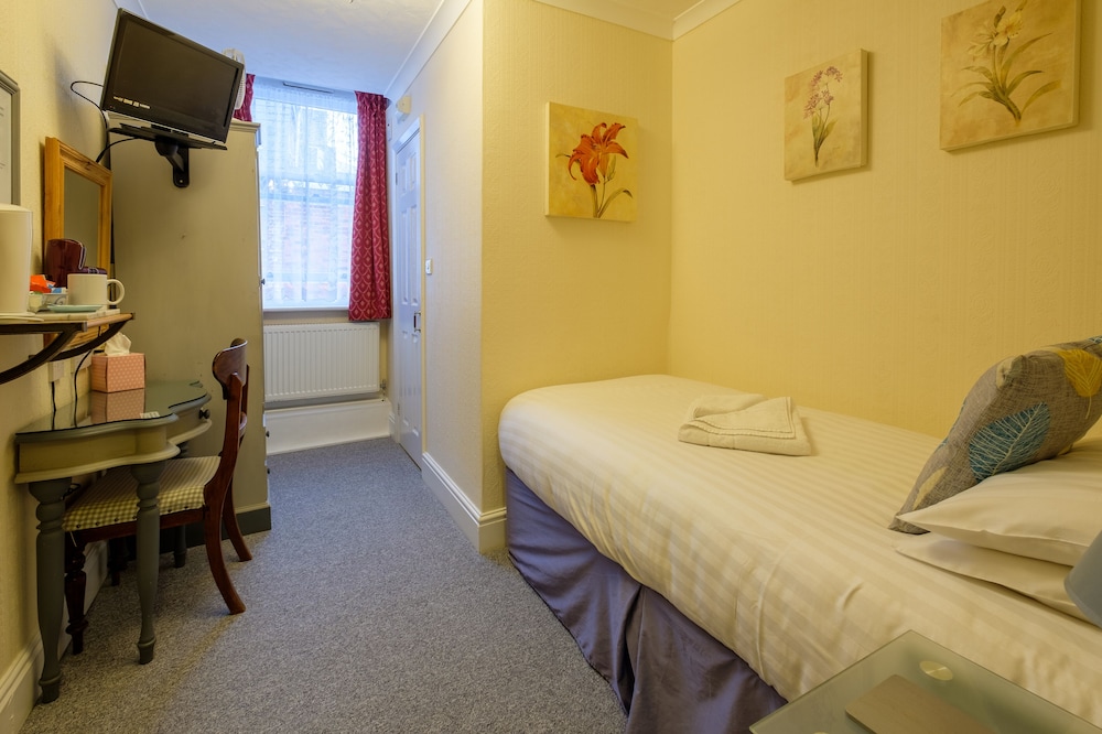 Single Room (1 Single Bed) photo 3