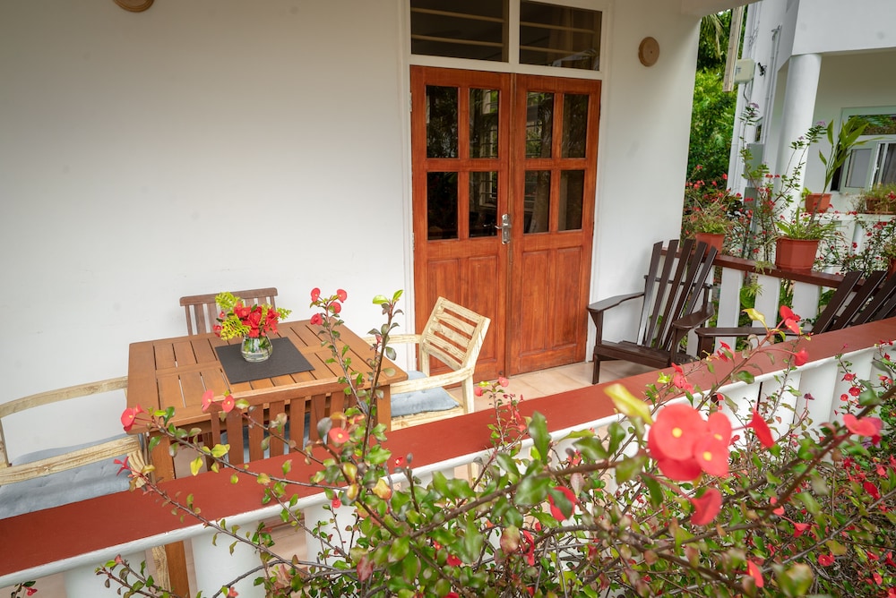 Family Studio Suite, 1 Double Bed with Sofa bed, Garden View photo 3
