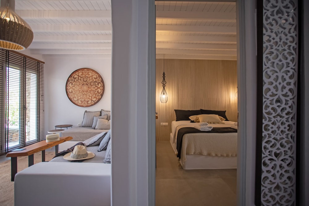 Junior Suite, Pool View