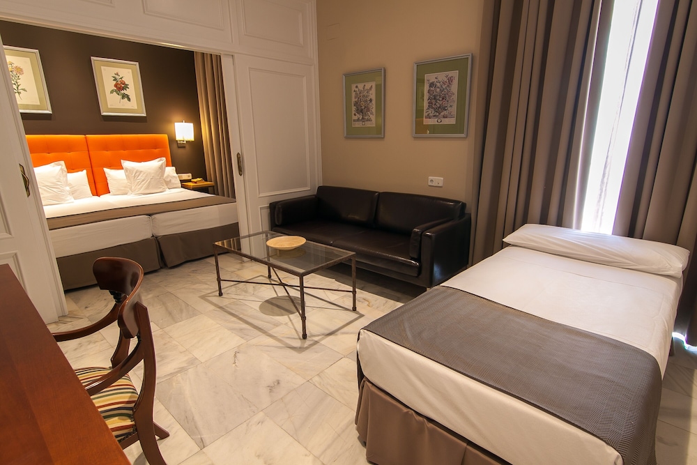 Junior Suite 2 Adults And 1 Kid