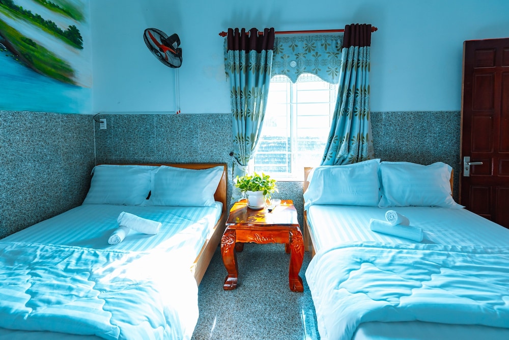 Basic Quadruple Room photo 2