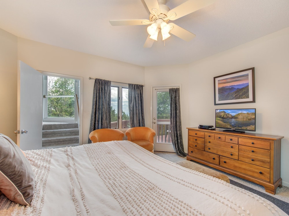 Cabin, Multiple Beds, Mountain View