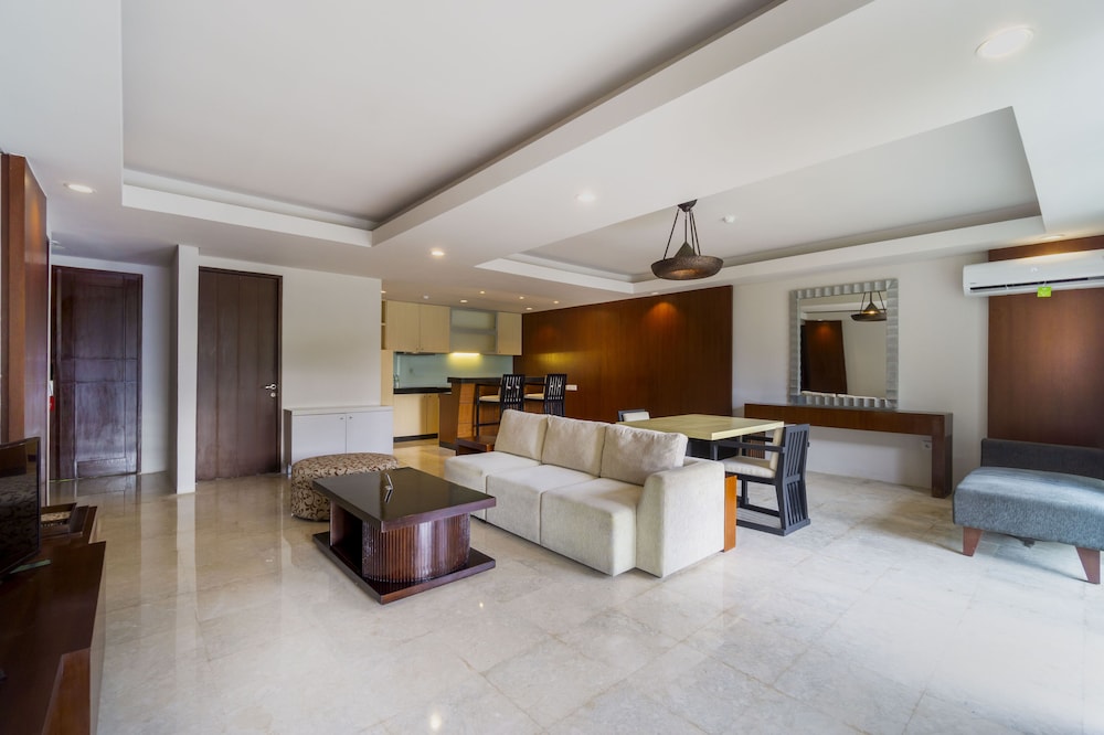 One Bedroom Suite Pool Access - Photo 3