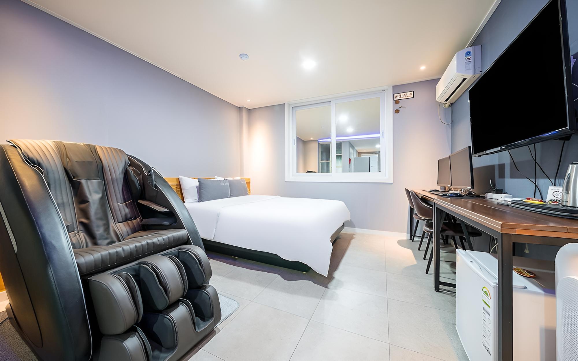 Room (Special room (double + massage chair ) photo 3