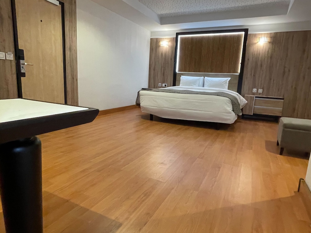 Superior Single Room, 1 Bedroom, Non Smoking photo 2