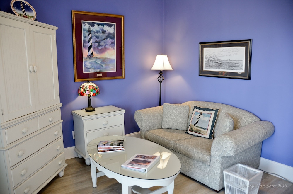 Grand Room, 1 King Bed, Non Smoking (Hatteras) photo 2