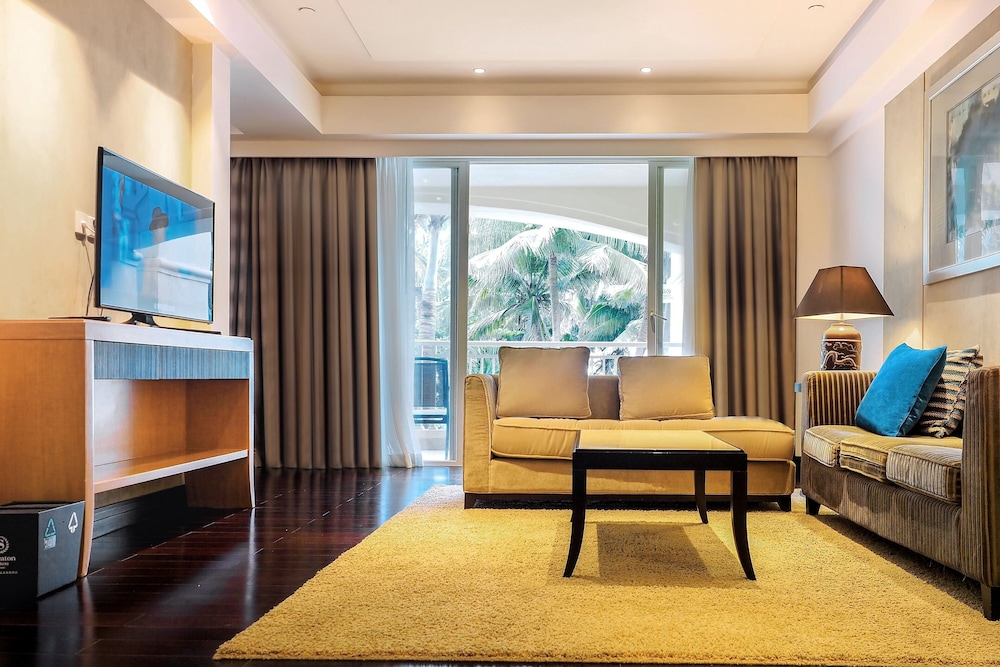 Grand Suite, 1 King Bed, Balcony, Ocean View - Photo 5