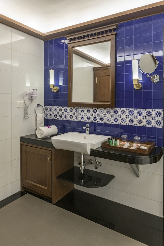 Hotel Unit (Superior Room) - Photo 4