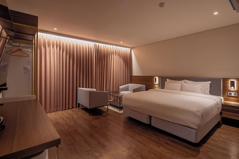 Premium Double Room photo 1