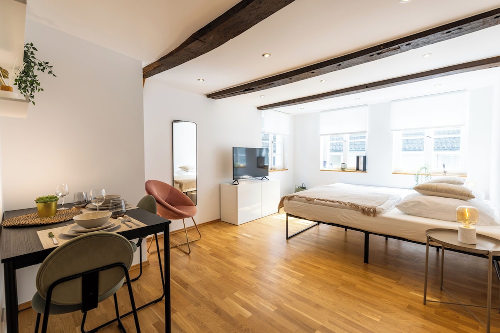 Deluxe Apartment