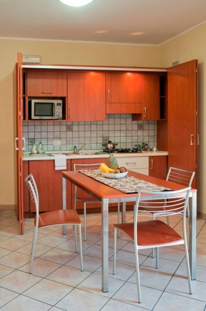 Basic Double Room, 1 Double Bed
