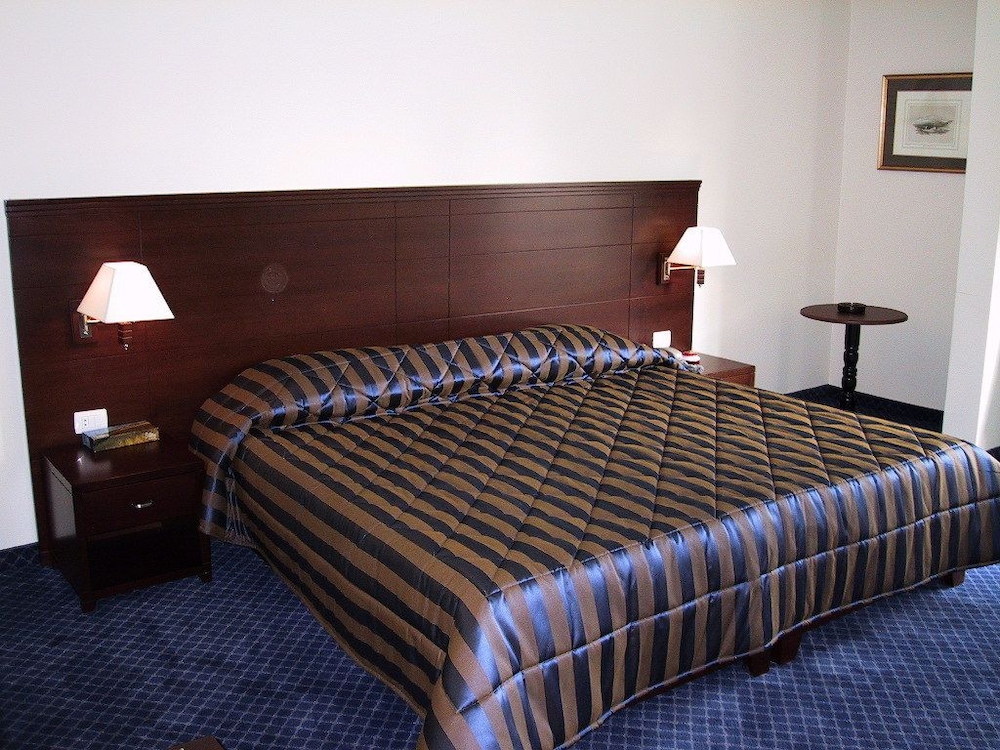Junior Suite, 1 Bedroom, City View - Photo 3