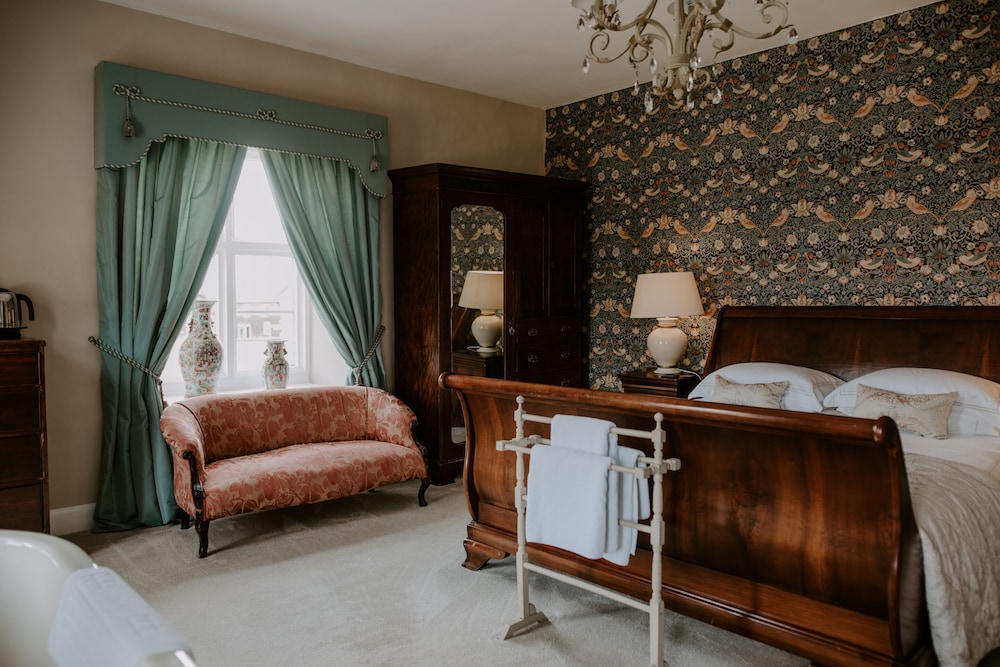 Superior Double Room, Ensuite (Lord'S Room) - Photo 4