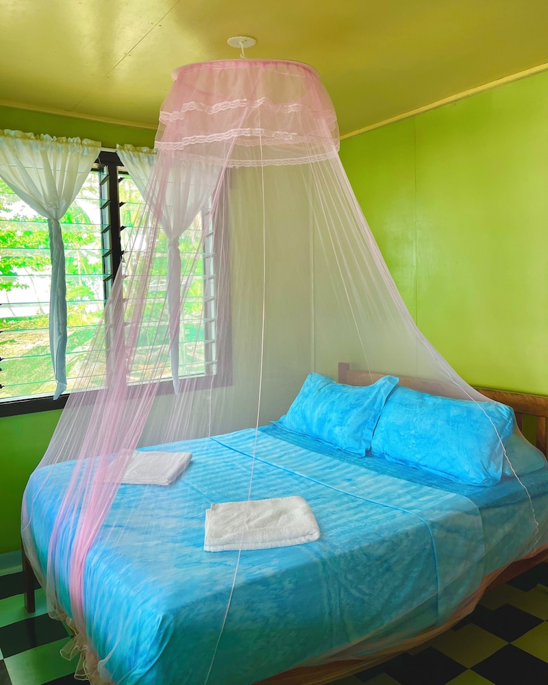 Basic Single Room, Balcony, Lagoon View photo 3