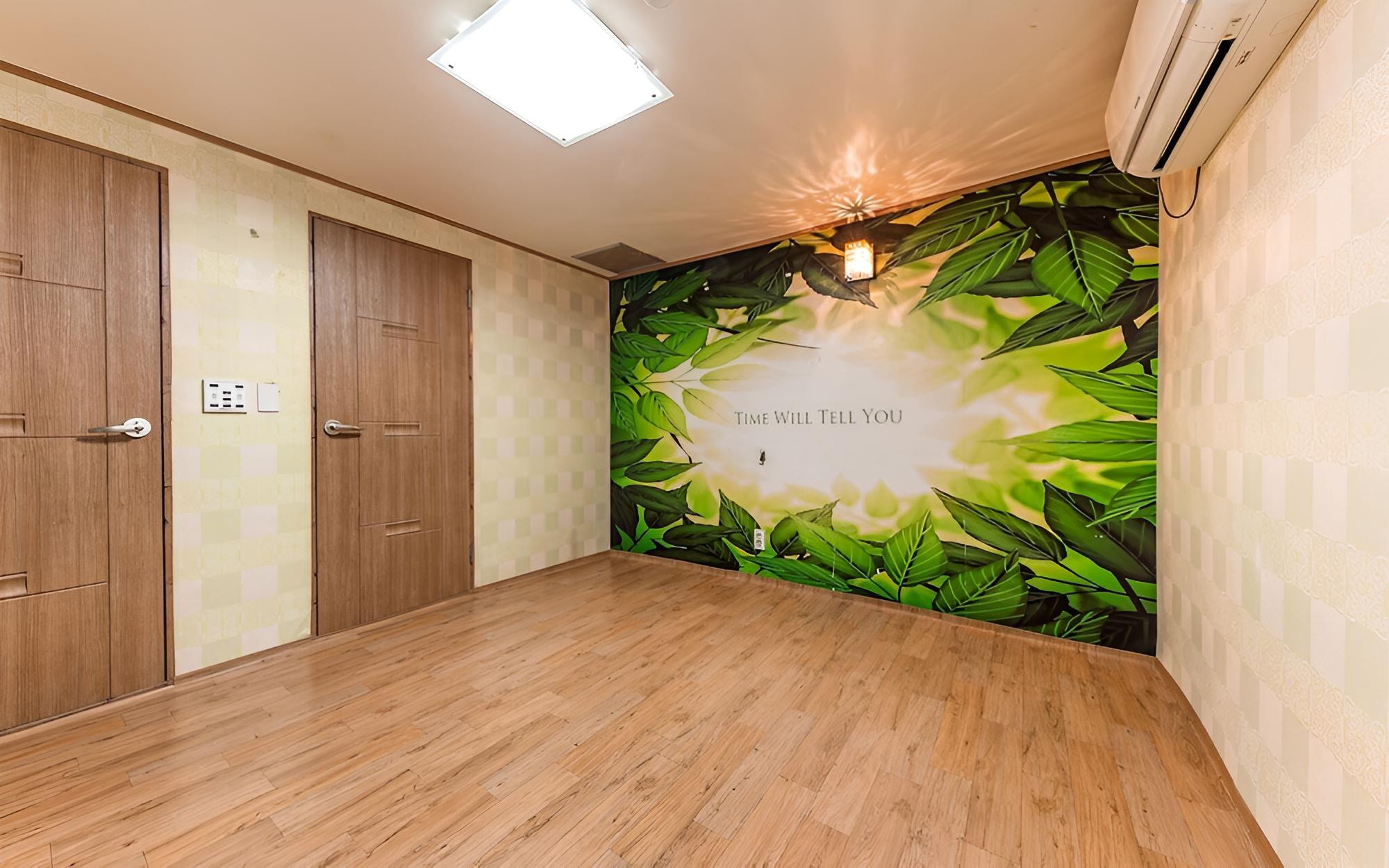 Room (Ondol (Deluxe)) - Photo 3