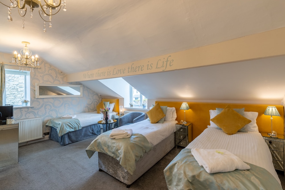 Deluxe Triple Room, Mountain View photo 1
