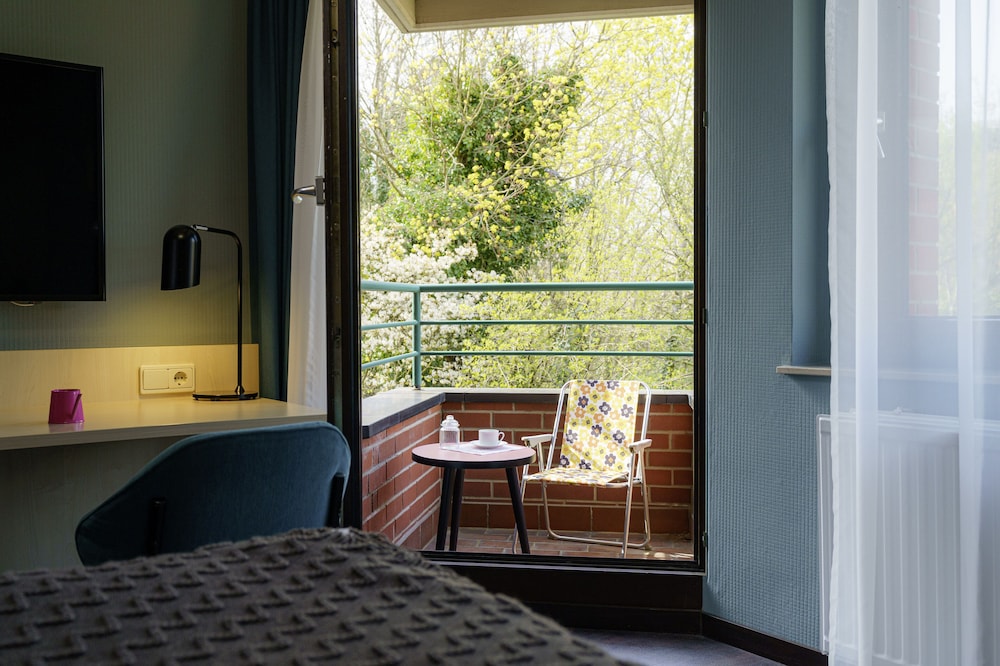 Single Room, Non Smoking, City View photo 3