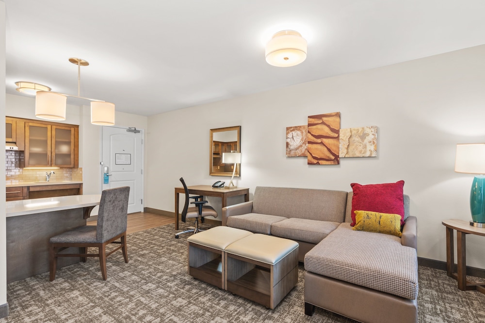 Studio Suite, 1 Queen Bed, Accessible, Kitchen (Communications)