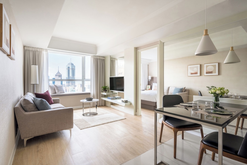 Skyline Suite