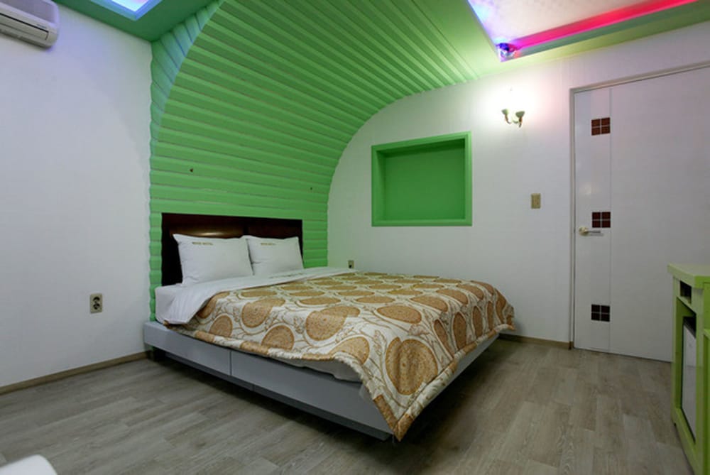 Standard Room - Photo 2